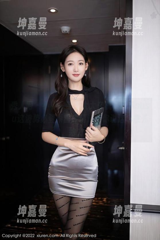 秀人网-晚苏susu 秀人网 - 小小吊带,大大玄机,晚苏susu这波势必登顶图库精选,你说这玩意儿,给力不?