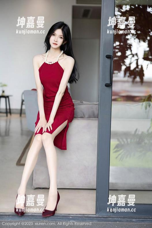 秀人网 - 当白浅浅遇上修女，这组写真能否帮你洗净罪恶的心灵？