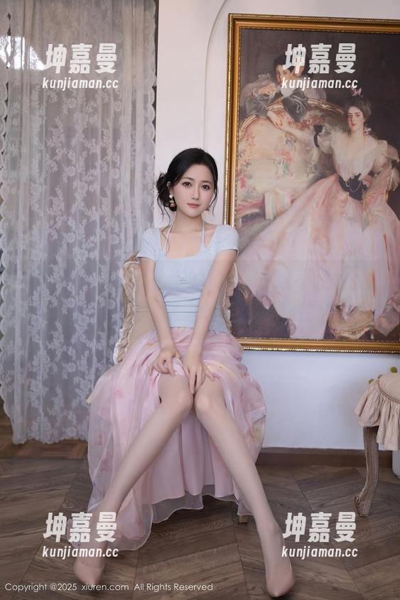 秀人网 - 穿上礼服的章芃芃，这不仅仅是写真，是在上演一场走向豪华的秀。
