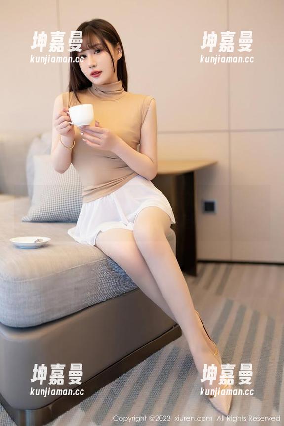 秀人网 - 看菲儿beauty穿的这套装，无圣光照射下，我只想说，走路都要撩。