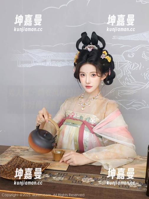 秀人网 - 睡衣风格的陈梵妮Fanny，图包内好像藏着某种不言而喻的氛围。