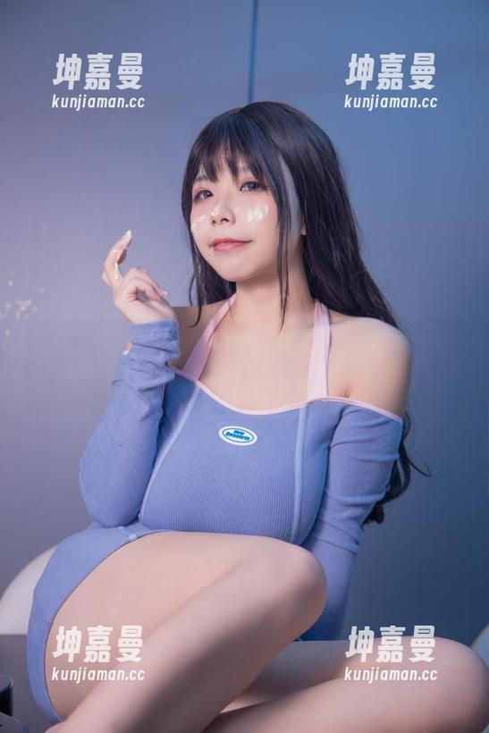 图库里的红裙子：自闭颜球球的写真，顺便记录下当时我舌尖上的血糖值！