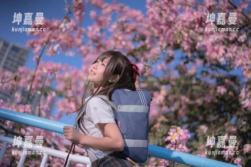 萌芽儿o0的吊带秀：无圣光的别样魅力！