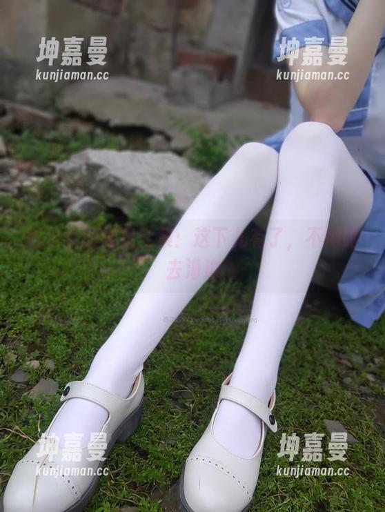西尔酱 西尔酱的裸足全集:这下儿有了,不用跑去海边