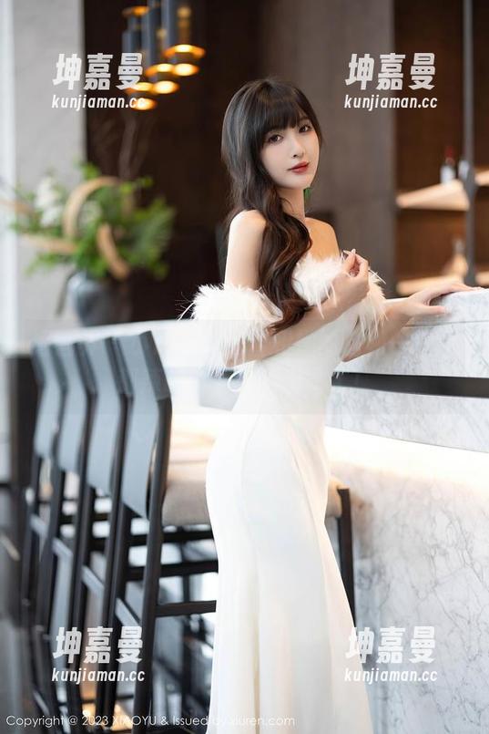 语画界-豆瓣酱 语画界 - 小心!豆瓣酱和她的白裙一个个都辣眼睛,合集出圈了!