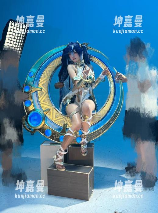 阿薰kaOri的“优雅”睡衣之旅，最新的加藤惠合集来袭了！