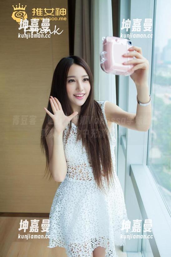 青豆客 - 更新：梦娜Vanessa学妹的写真集，悬念中充满小心思