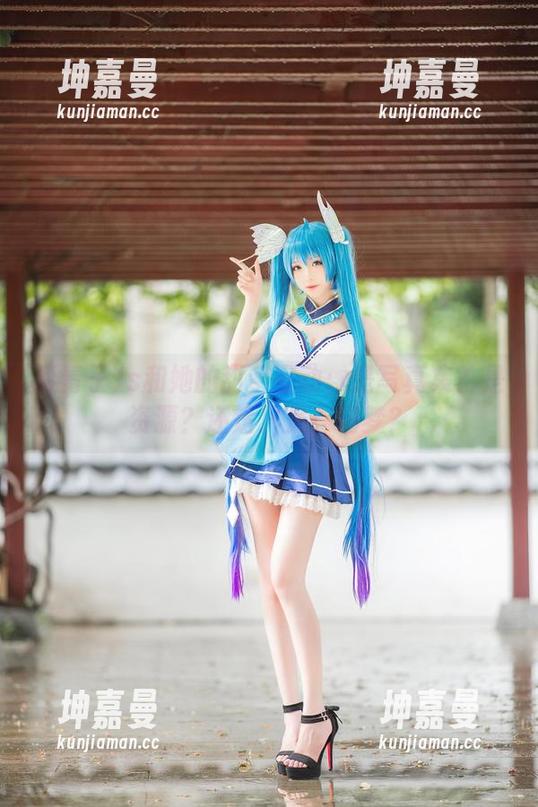 青青子Js和她的甜蜜互动：是写真集？是资源？还是只是一场梦？