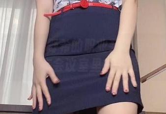 精挑细选！鹿野希的职业装：每一套都让我想象她在会议室里的无限可能！
